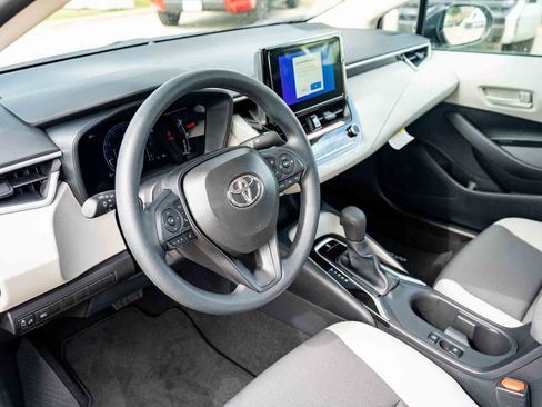 New 2026 Toyota Corolla LE FWD image 9