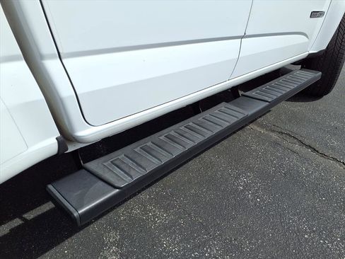 Used 2022 GMC Canyon Elevation image 26