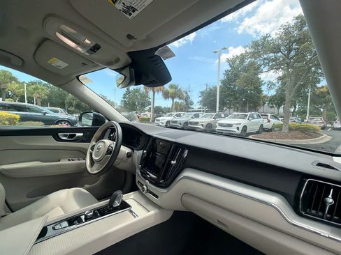 Used 2024 Volvo XC60 B5 Core w/ Protection Package Premier AWD/4WD image 31