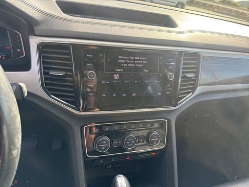 Used 2019 Volkswagen Atlas SEL image 16