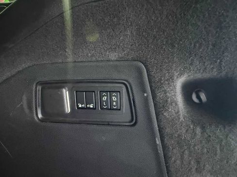 Used 2021 Cadillac Escalade Sport w/ Driver Assist Tech Package AWD/4WD image 71