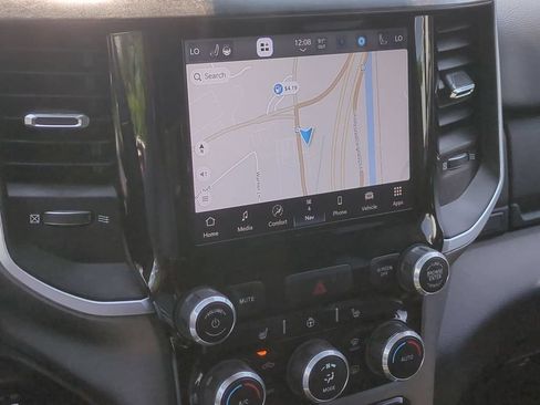 Used 2022 RAM 1500 Big Horn AWD/4WD image 20