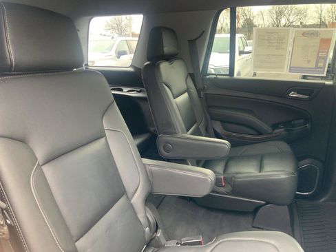 Used 2020 Chevrolet Tahoe LT w/ Luxury Package image 15