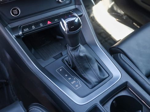 Used 2025 Audi Q3 2.0T Premium w/ Convenience Package image 28