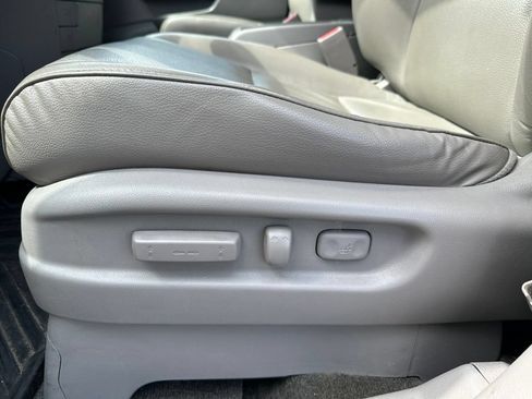 Used 2015 Honda Odyssey EX-L image 18