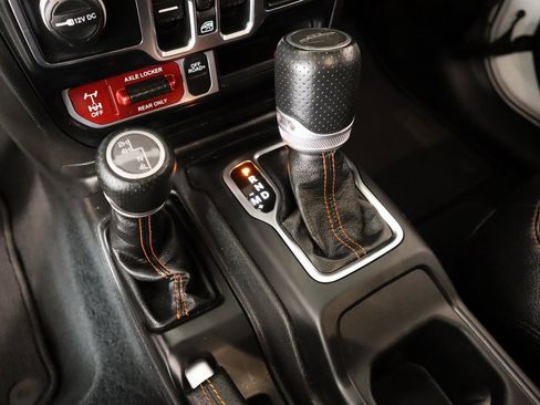 Used 2023 Jeep Gladiator Mojave w/ LED Lighting Group image 8