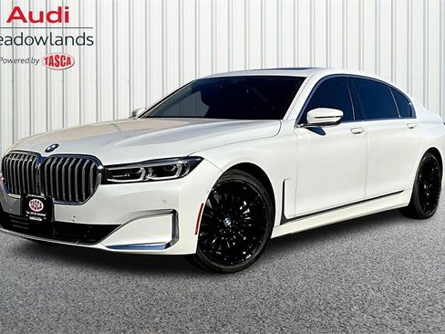 Used 2022 BMW 750i xDrive w/ Executive Package image 1