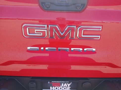 Used 2025 GMC Sierra 3500 SLE image 9