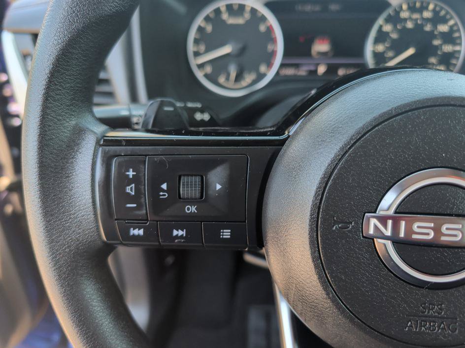 Used 2023 Nissan Rogue SV FWD image 19