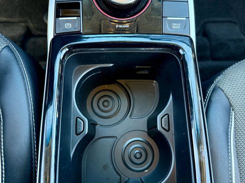 Used 2022 Kia Niro EX image 34