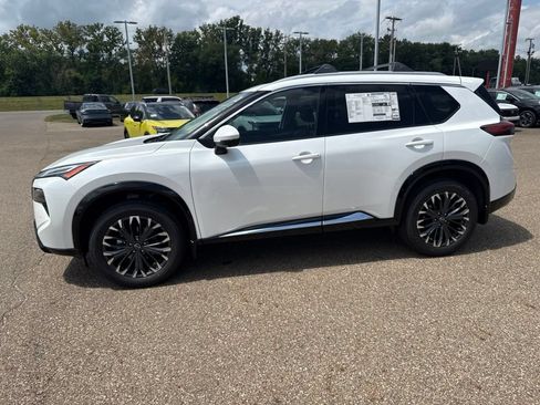 New 2026 Nissan Rogue Platinum w/ Platinum Premium Package AWD/4WD image 4