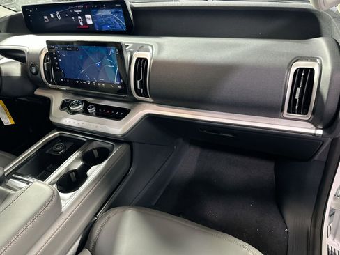 New 2025 Ford Expedition Max Active image 40