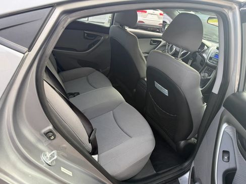 Used 2013 Hyundai Elantra GLS w/ Preferred Pkg FWD image 13