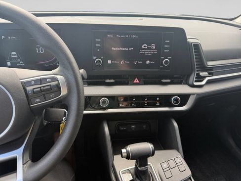 Certified 2024 Kia Sportage LX AWD/4WD image 12