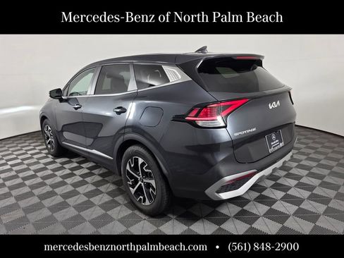 Used 2023 Kia Sportage EX FWD image 4