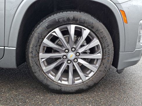 Used 2023 Chevrolet Traverse Premier image 5