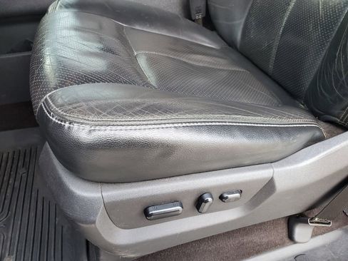 Used 2015 Ford F250 Lariat w/ Chrome Package image 21