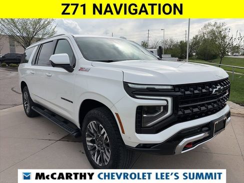 Certified 2025 Chevrolet Suburban Z71 AWD/4WD image 2