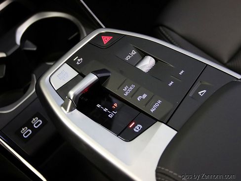 New 2025 BMW X1 xDrive28i w/ Premium Package image 24