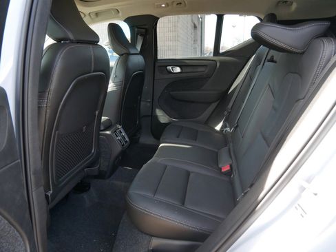 New 2026 Volvo XC40 B5 Ultra w/ Climate Package image 6