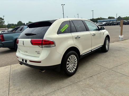 Used 2013 Lincoln MKX AWD w/ Wood Pkg image 5