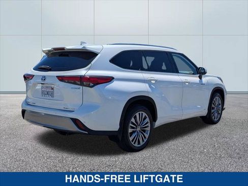 Used 2020 Toyota Highlander Platinum AWD/4WD image 5