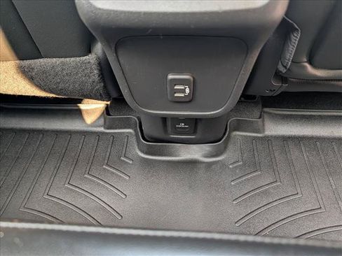 Used 2020 GMC Terrain SLT w/ Preferred Package FWD image 16