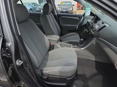Used 2010 Hyundai Sonata GLS image 8