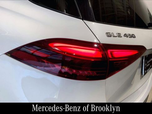 Used 2025 Mercedes-Benz GLE 450 4MATIC image 32