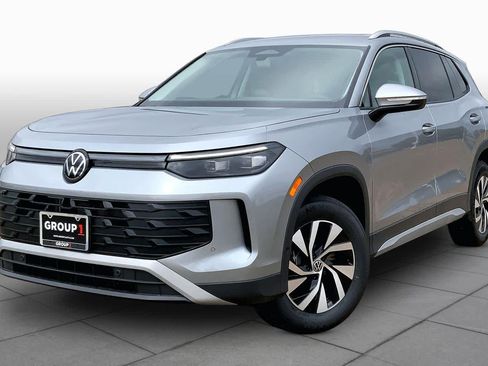 New 2026 Volkswagen Tiguan S AWD/4WD image 1