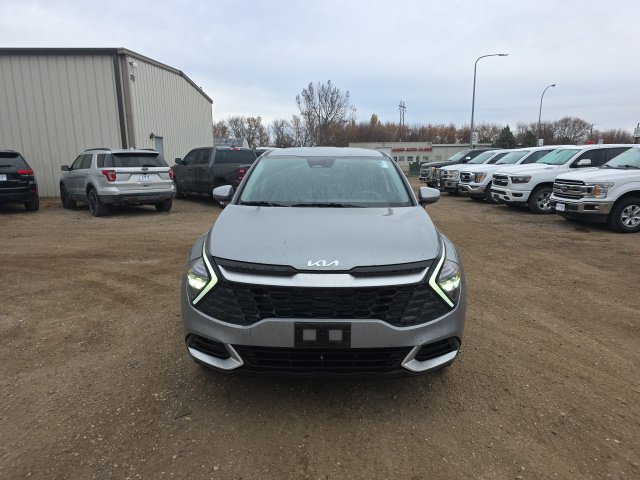Used 2023 Kia Sportage LX AWD/4WD image 2