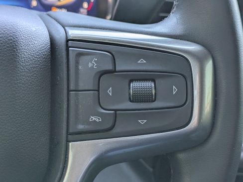 Used 2023 Chevrolet Silverado 1500 LT AWD/4WD image 23