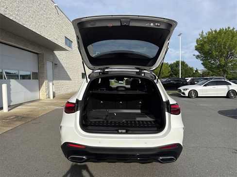 New 2025 Mercedes-Benz GLC 350e 4MATIC image 15