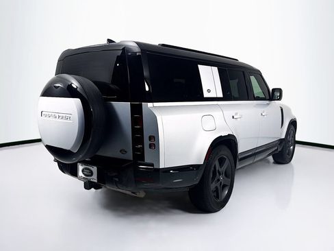 Used 2023 Land Rover Defender 130 X-Dynamic SE AWD/4WD image 5