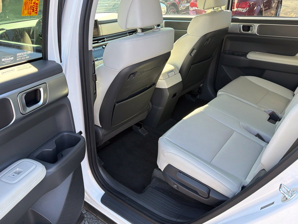 Used 2025 Hyundai Santa Fe SEL AWD/4WD image 20