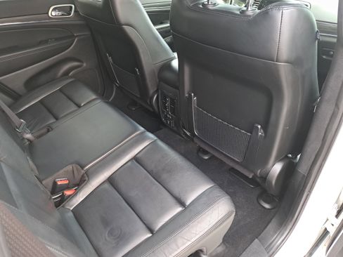 Used 2022 Jeep Grand Cherokee Limited AWD/4WD image 11