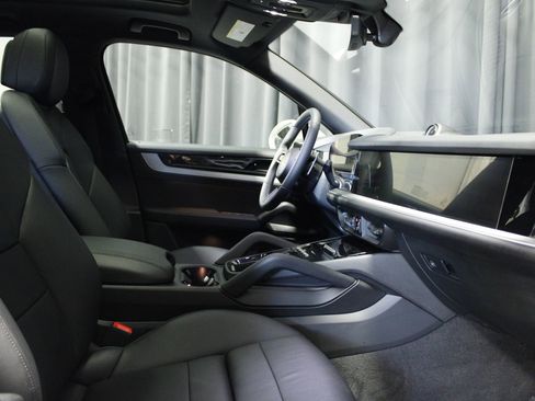 New 2026 Porsche Cayenne S AWD/4WD image 32