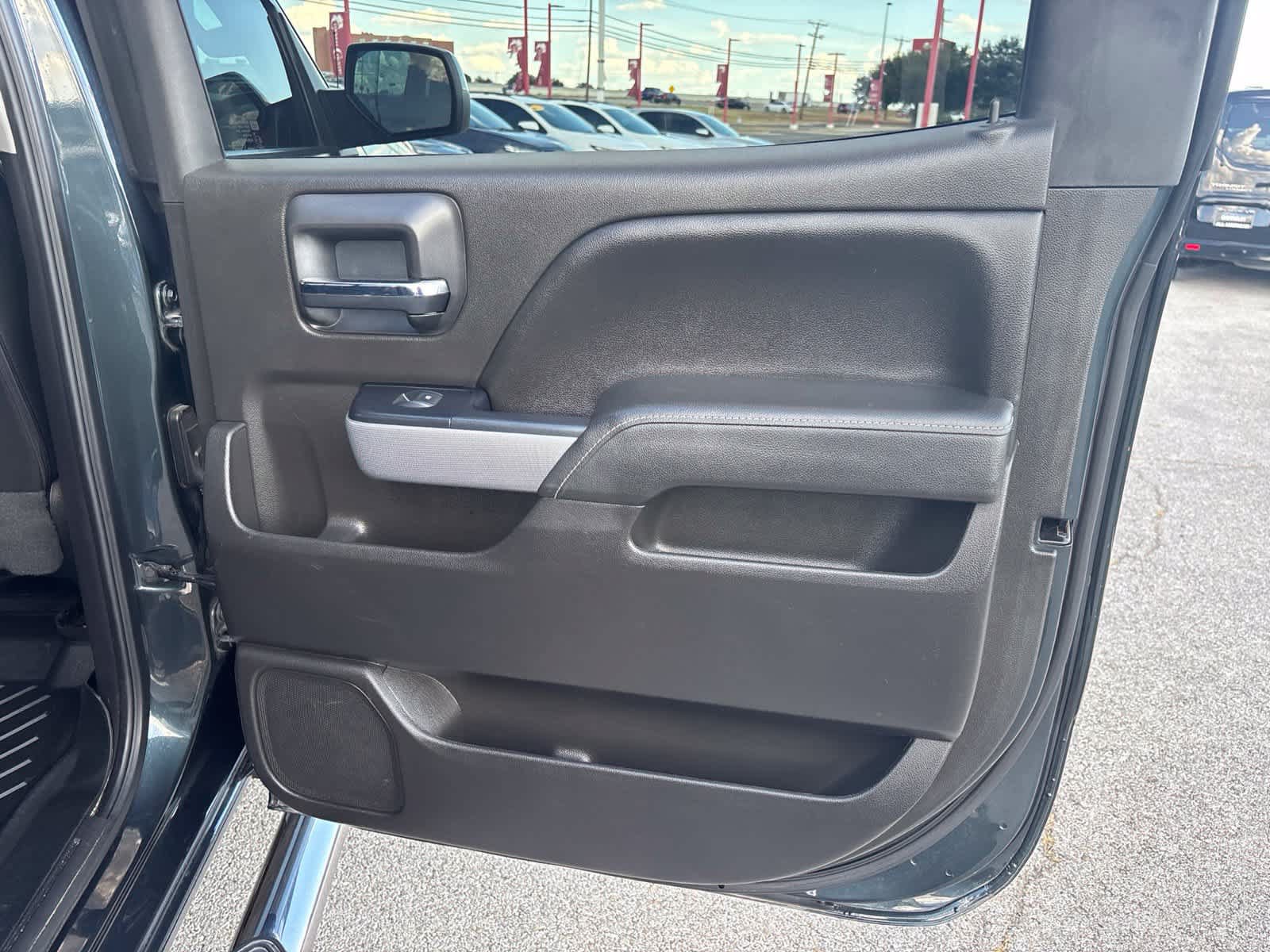 Used 2018 Chevrolet Silverado 1500 LT w/ Texas Edition AWD/4WD image 14
