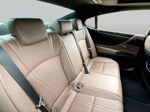 Used 2023 Lexus ES 350 Ultra Luxury w/ Accessory Package (Z2) FWD image 27