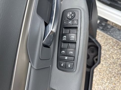 Used 2017 RAM 1500 Lone Star image 13