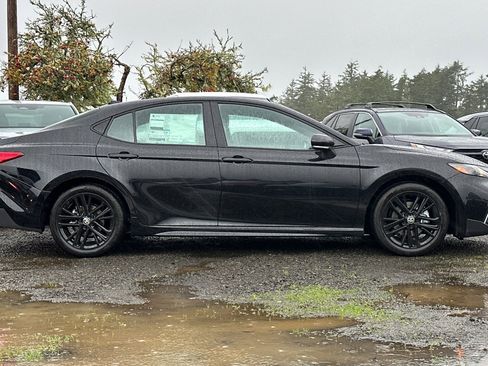 New 2026 Toyota Camry SE w/ Convenience Package image 4