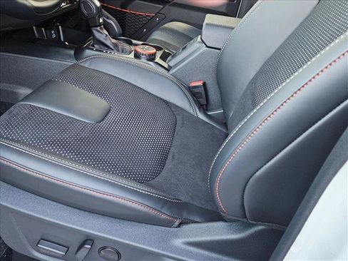 New 2025 Ford Bronco Raptor image 4