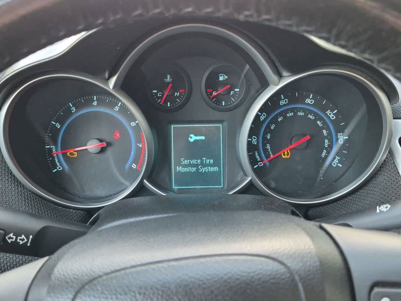 Used 2014 Chevrolet Cruze LT FWD image 30