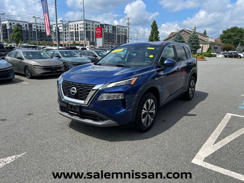 Used 2023 Nissan Rogue SV AWD/4WD image 3