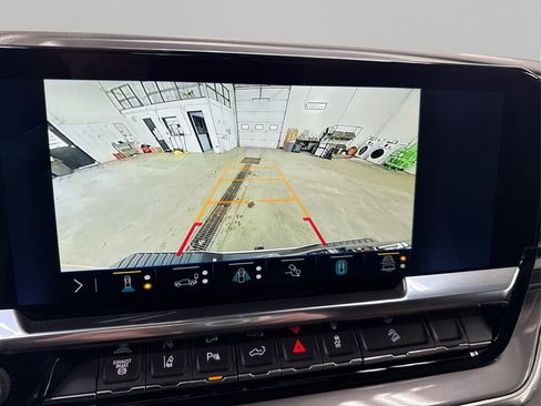 Used 2024 Chevrolet Silverado 2500 High Country w/ Technology Package image 31