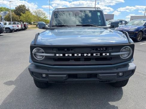 Used 2023 Ford Bronco Outer Banks AWD/4WD image 2