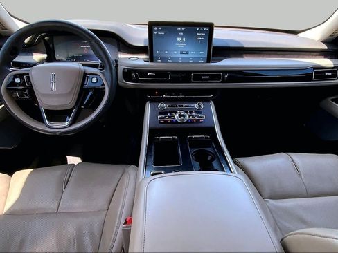Used 2022 Lincoln Aviator Reserve w/ Equipment Group 201A AWD/4WD image 14