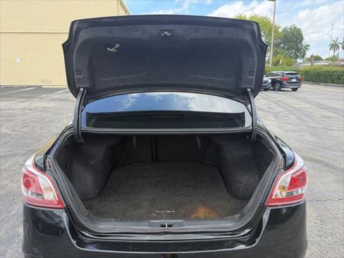 Used 2013 Nissan Altima 3.5 SV FWD image 19