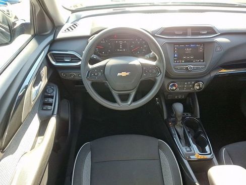 Used 2023 Chevrolet TrailBlazer LT AWD/4WD image 20