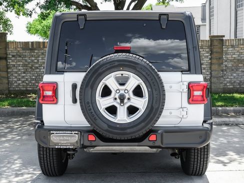 Used 2021 Jeep Wrangler Unlimited Sport AWD/4WD image 19